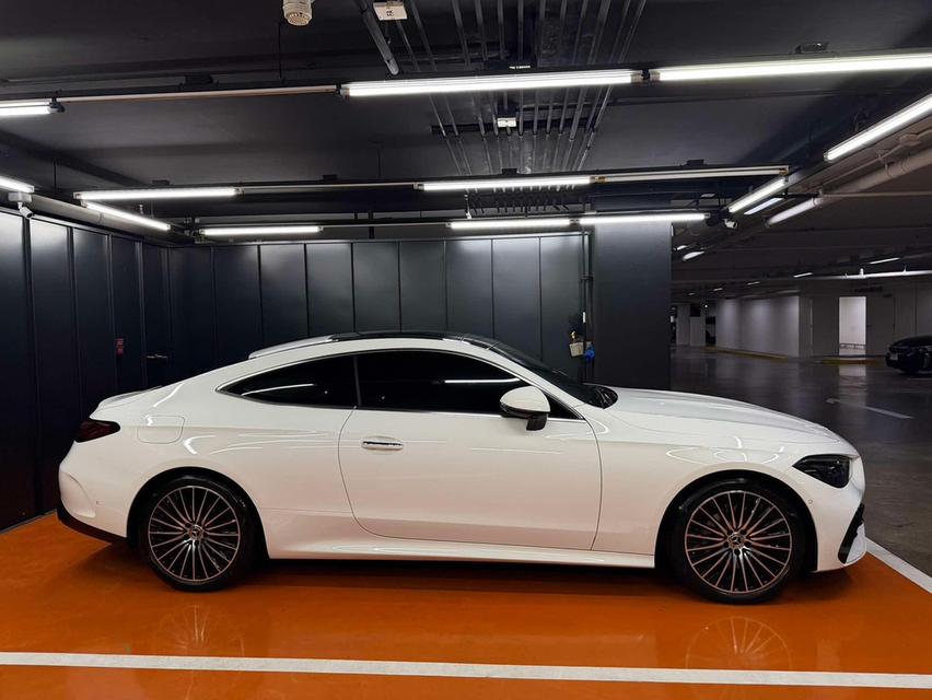 Mercedes-Benz CLE300 4MATIC coupe รูปที่ 4