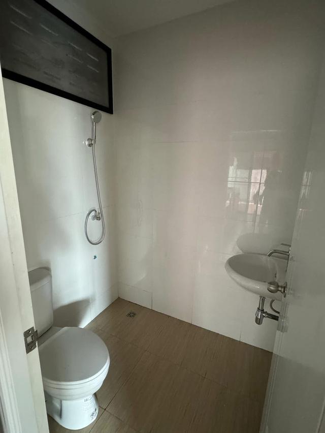 ทาวน์เฮ้าส์หลังริม บางกรวย-ไทรน้อย หมู่บ้าน ศรีประจักษ์ 5 5