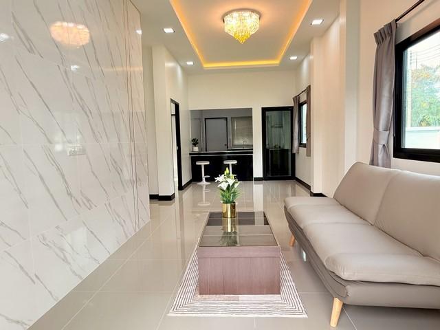 บ้านเดี่ยวชั้นเดียว สร้างใหม่ โรงโป๊ะ ซอยโรงเรียนศรีสุวิช - พัทยา 4
