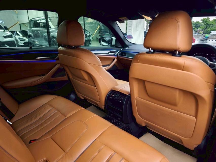 รหัสรถ KPV53 2022 BMW 520d M SPORT LCI  6