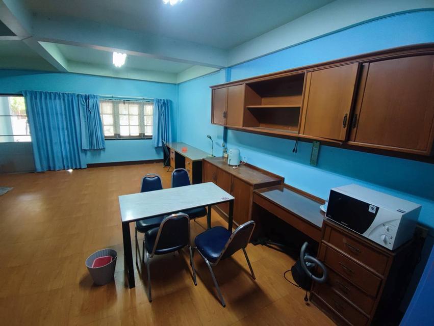 🏡 ทาวน์โฮมสองชั้นในทำเลเศรษฐกิจ ใกล้รพ.สวนดอก #เมืองเชียงใหม่ ราคาเพียง 10,000 บาท/เดือน ✨ 清迈两层联排别墅出租 2 卧室 2 卫生间 – 租金 10,000 泰铢/月 ✨ 12