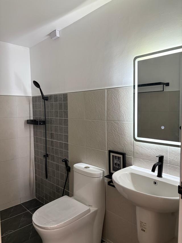 ขายบ้านมือสอง รีโนเวทใหม่ นนทบุรี บ้านสวย ทำเลดี ใกล้รถไฟฟ้าสายสีม่วง ใกล้ห้างเวสต์เกต 11