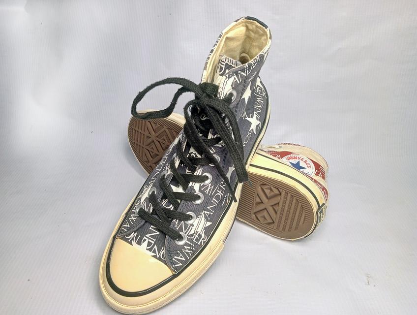 CONVERSE All Star รองเท้าผ้าใบหุ้มข้อ มือสอง สภาพเหมือนใหม่ จัดส่งฟรี! เก็บปลายทาง