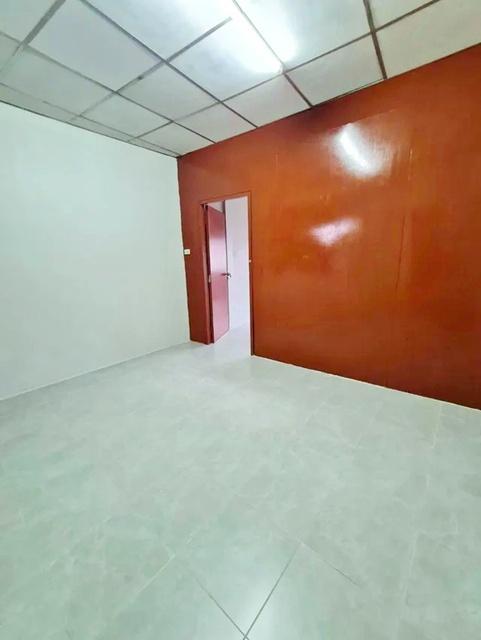 รพ.เซนต์หลุยส์ 2.6 กม. สาธุประดิษฐ์30-38 นานาชาติคิงส์คอลเลจ 1กม. อาคารพาณิชย์ 4ชั้น 320ตร.ม. บ้านเปล่า 6นอน เซ็นทรัล พร 4