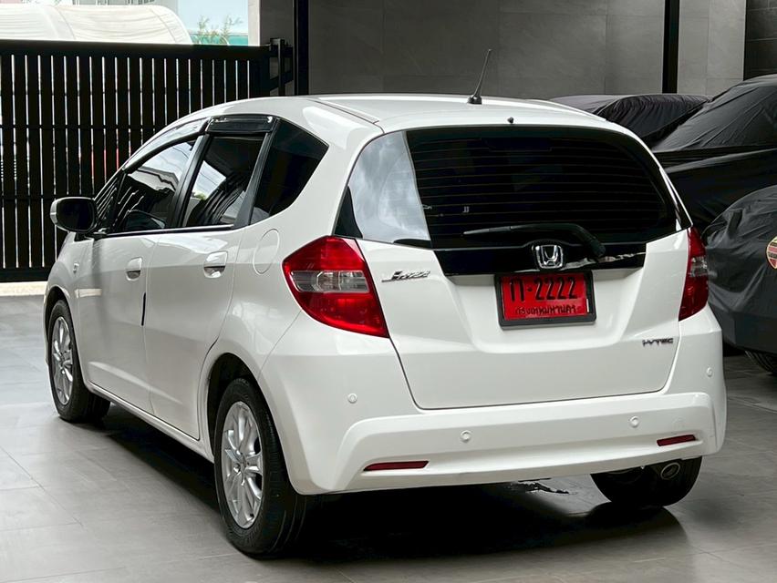 Honda JAZZ 1.5V Hatchback 11