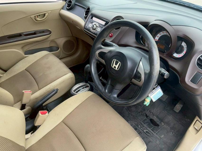 HONDA BRIO. 1.2V hatchback TOP ปี 12 สีเทา   ออโต้ 14