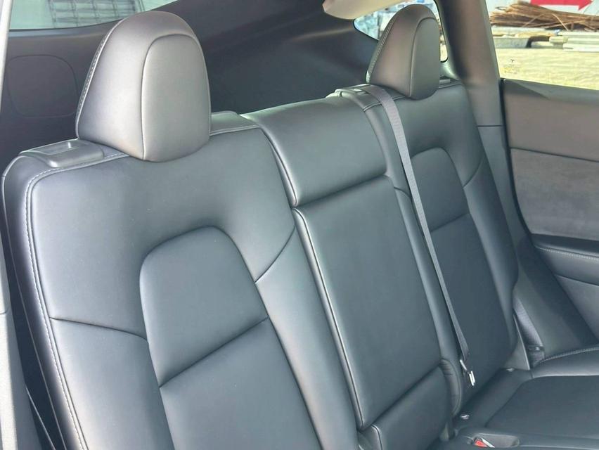 Tesla Model Y Long Range 2023  12