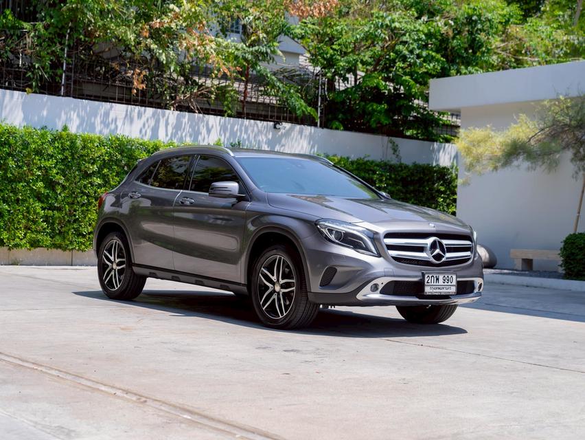 Mercedes Benz GLA200