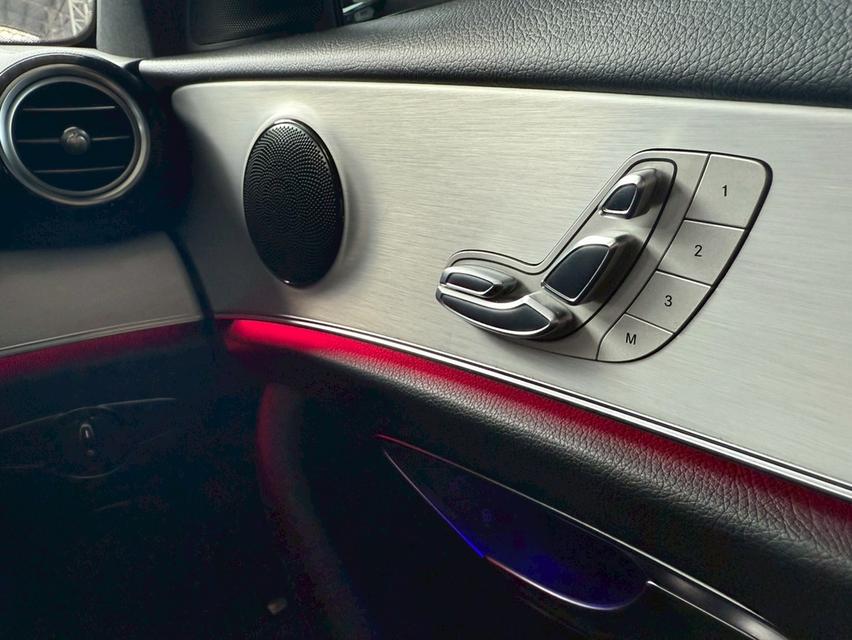 รหัสรถ SG4329 Benz E220d AMG Sport ปี2022 (Facelift) 13