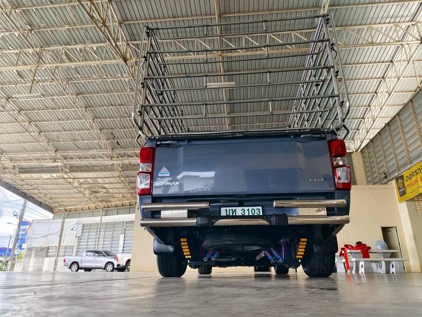 Isuzu D-Max Spark 3.0cc ปี 2021 ติดตั้งคอก เพลาลอย