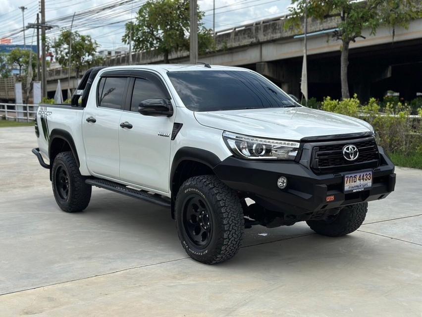 Toyota revo rocco 2.4 a/t สีขาว ปี2019 รหัส SR4433