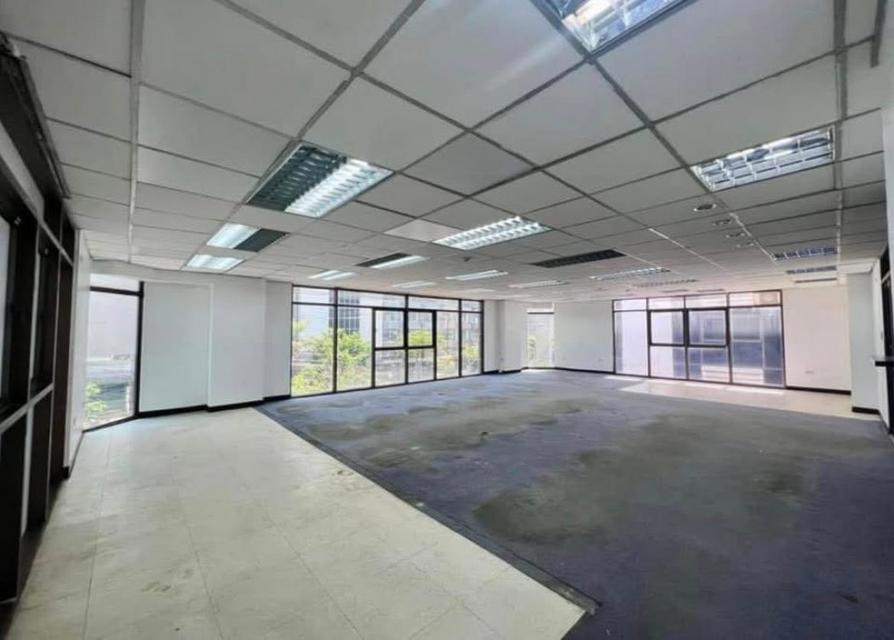 ให้เช่า ออฟฟิศ ให้เช่าอาคารพาณิชย์ 7 ชั้น ใกล้ BTS กรุงธนบุรี และ Iconsiam 6