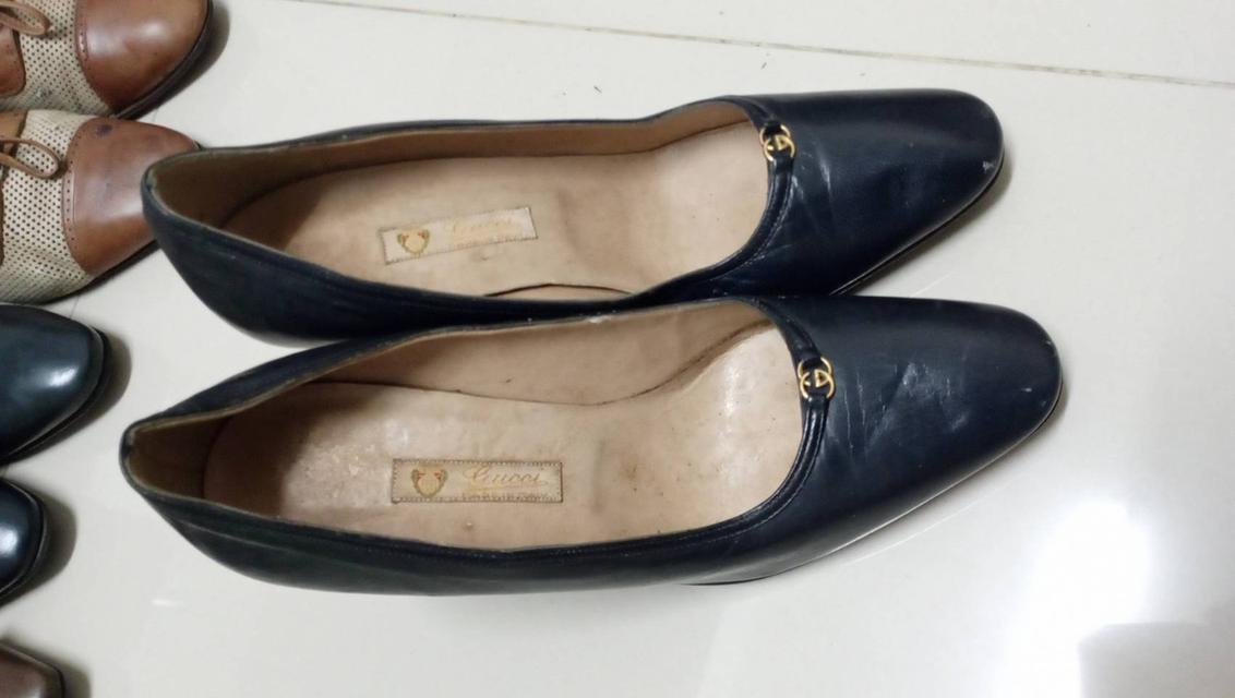 รองเท้าแบรนด์มือสองสภาพดี 4