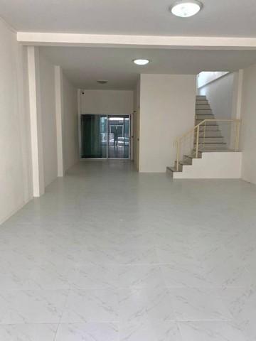 อาคารพาณิชย์4ชั้น ให้เช่า โครงการ RK Office Park ร่มเกล้า ลาดกระบัง 4