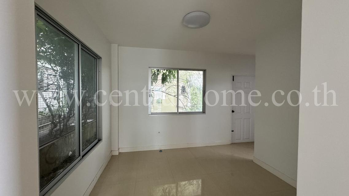 บ้านเดี่ยว 50 ตร.วา ซอยสุคนธสวัสดิ์ 20 ลาดพร้าว บัานไม่เคยเข้าอยู่ 4