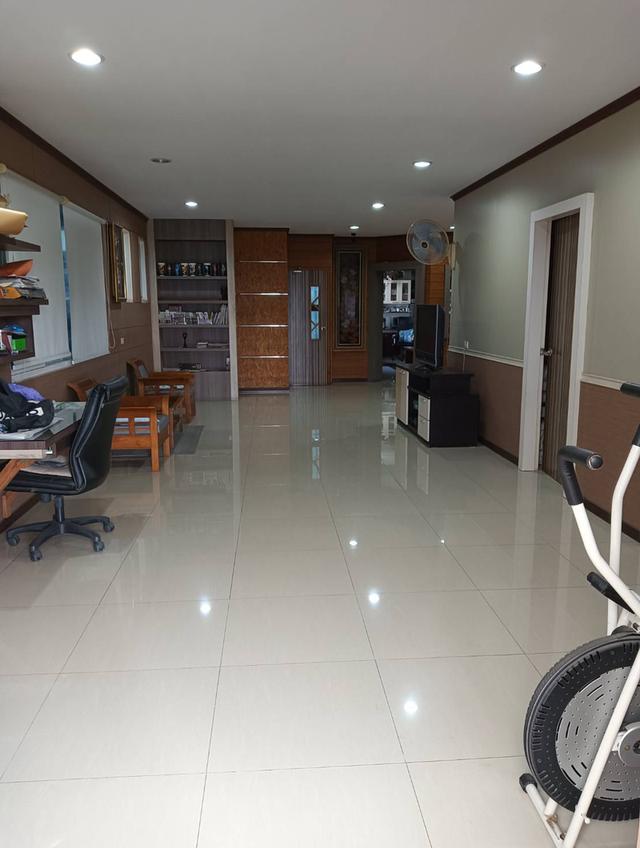 ขายอาคารพาณิชย์ 64 ตร.วา 3.5 ชั้น พระราม 2 ซอยสะแกงาม 35/1 พื้นที่ใหญ่ต่อเติมใหม่ เหมาะทำธุรกิจ 13