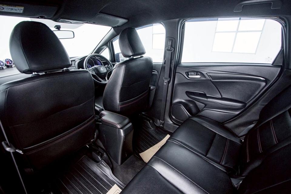 รหัสรถ 1D858 JAZZ RS 2018 5
