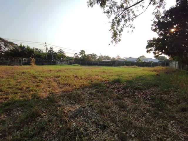 พื้นที่ดิน ที่ดินหมู่บ้านเปล่า รามอินทรา ม.ปัญญาอินทราเฟส 9 พื้นที่ = 513 sq.wa ไม่ไกลจาก Fashion Island, สนามกอล์ฟปัญญา