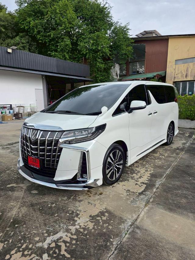Toyota ALPHARD 2.5SC PACKAGE สีขาว ปี 2022 ไมล์ 60,000 กม. 