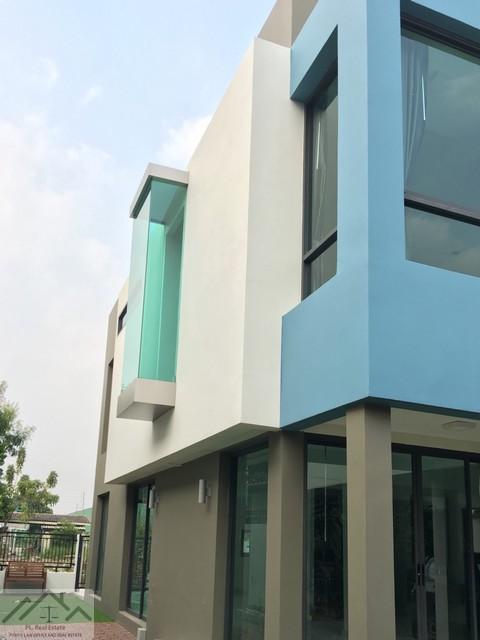 ขายบ้านเดี่ยวสไตล์โมเดิร์นย่านเลียบด่วน 61 ตรว. หมู่บ้านมณียา ถนนประดิษฐ์มนูธรรม หลังบ้าน วิวบึงน้ำ มุมพักผ่อนส่วนตัวท่า 8