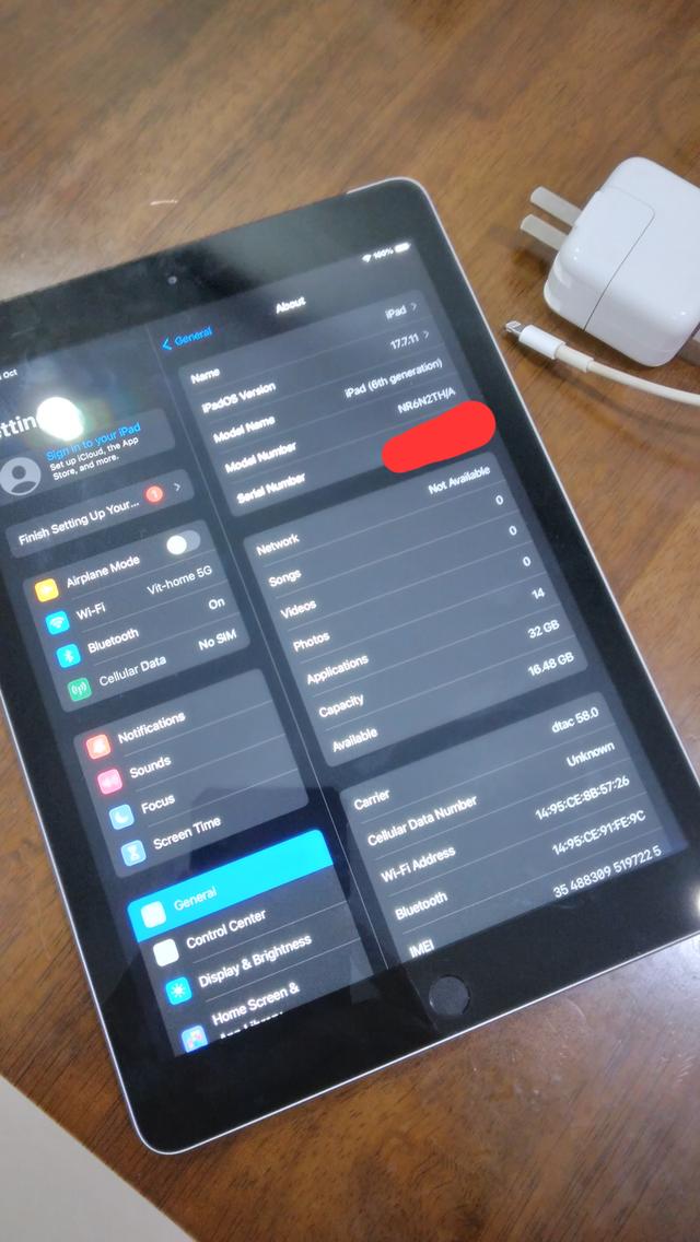 ขาย iPad Gen6 (รุ่นใส่ SIM ได้) 32GB แบตชาร์จได้เต็ม 100%