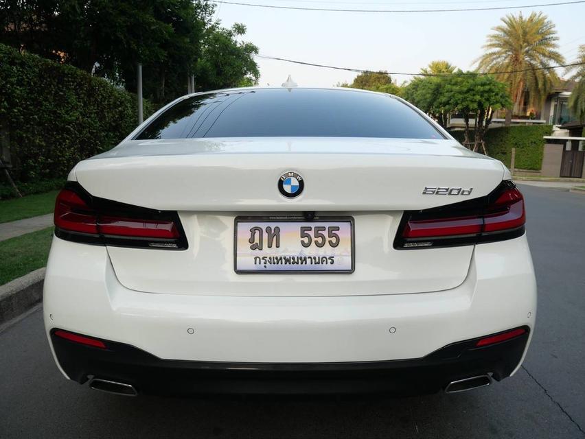 2021 BMW 520d M-Sport LCi ราคาเพียง 1,840,000 บาท รูปที่ 4
