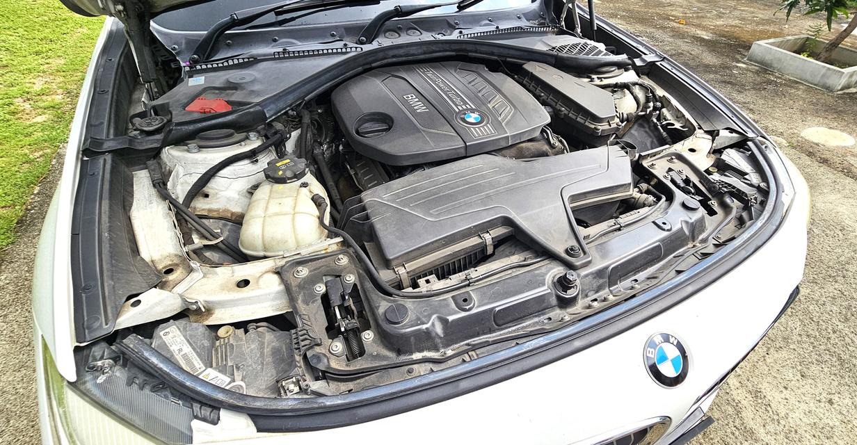 BMW 320d GT LUXURY 12