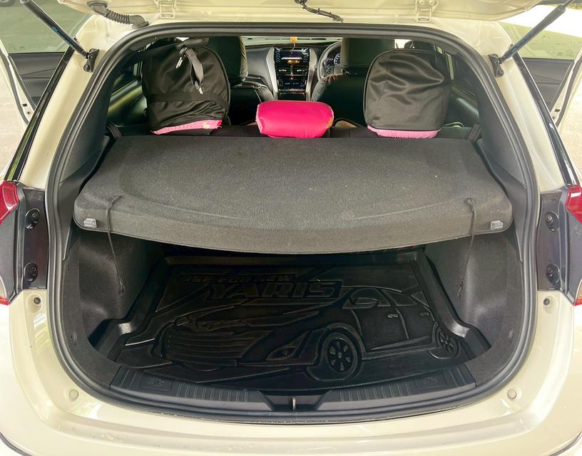 ขายรถ Toyota Yaris 1.2E ปี 2019 สีขาว เกียร์ออโต้ 17