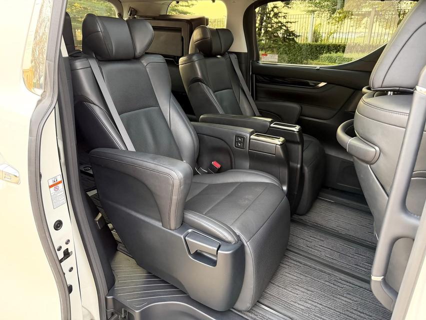 Toyota vellfire zg edition ปี2016 รถศูนย์ไทย รูปที่ 18