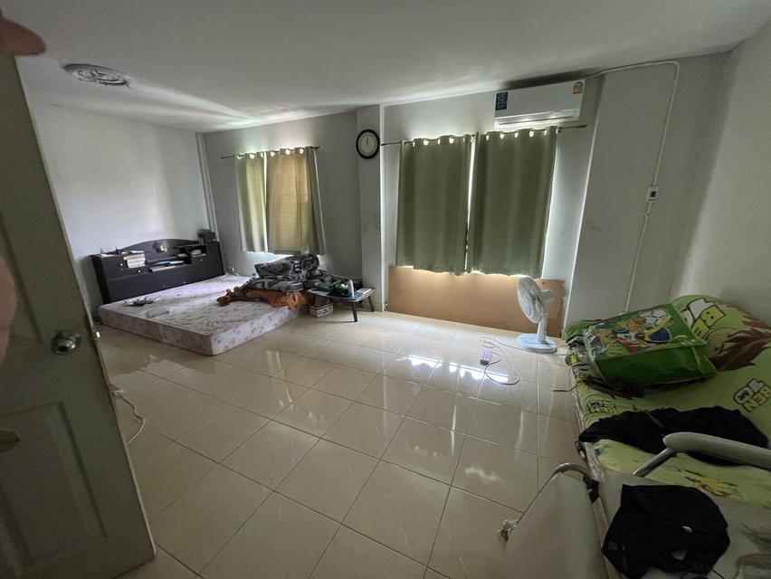 ขายบ้านทาว์นโฮม แปลงพื้นที่ดินบ้านหลังเดียวที่ใหญ่ที่สุดในหมู่บ้าน หลังริมสุด 80.9ตารางวา 3ห้องนอน2ห้องน้ำ ราคาพูดคุยกันได้ พร้อมโอน รูปที่ 7