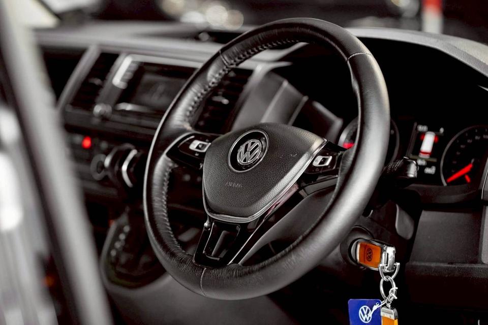 รหัสรถ PR605 Volkswagen Caravelle T69 SE 2.0 Bi-TDI** (ดีเซล)**  ปี2021  รถ Top  8