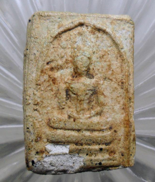 พระรอดเก่าเนื้อจัดค่ะ 15