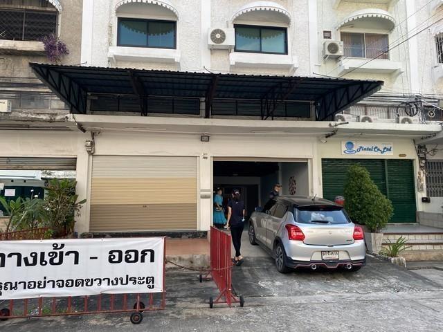 ให้เช่าอาคารพาณิชย์ 4.5 ชั้น 2 คูหาย่านลาดพร้าวบางกะปิ ซอยลาดพร้าว128ใกล้รถไฟฟ้าMRTลาดพร้าว101 6