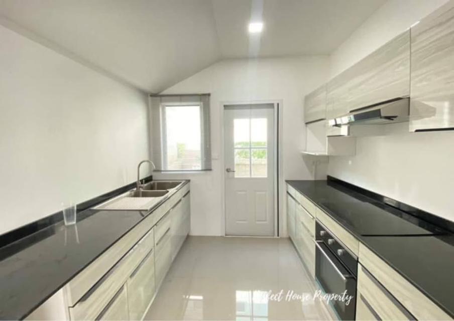 ขายด่วน! บ้านแฝด โกเด้น นีโอ2 รามอินทรา วงแหวน  สไตล์อังกฤษ  11