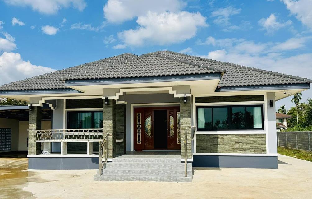 ขายบ้านสวนเชียงรายน้ำไม่ทว่มบ้านสวยสร้างให่ม2ปี 8