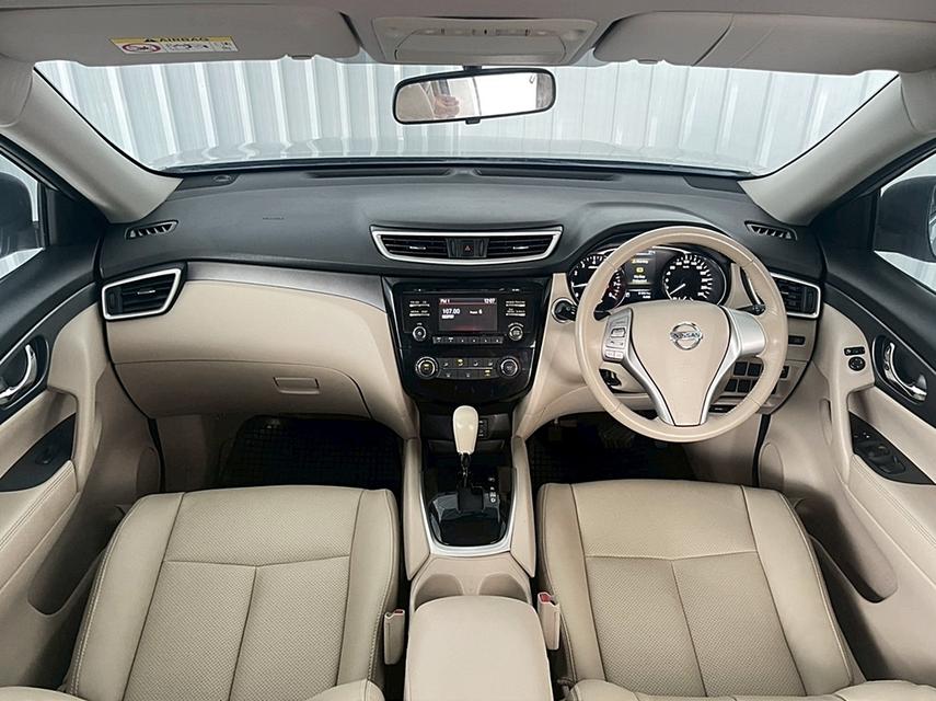 Nissan X-TRAI 2.0 S เบนซิน เกียร์ออโต้  ปี2017 14
