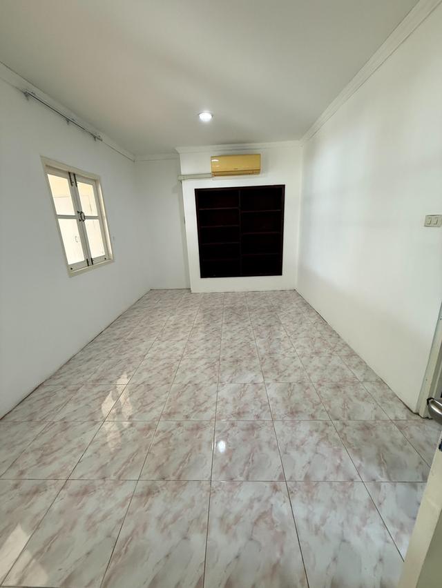 เช่าบ้าน หมู่บ้านภัสสร 4 ธัญบุรี 5ห้องนอน 3ห้องน้ำ 10