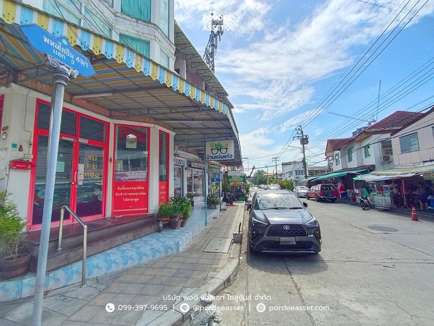 ขาย!! ทาวน์เฮ้าส์ เคหะบางบัว ซอยพหลโยธิน49/1 (ขนาด17 ตร.ว.) ปรับปรุงใหม่ ใกล้ ม.เกษตร ม.ศรีปทุม BTS สายสีเขียว สถานีบางบัว 18