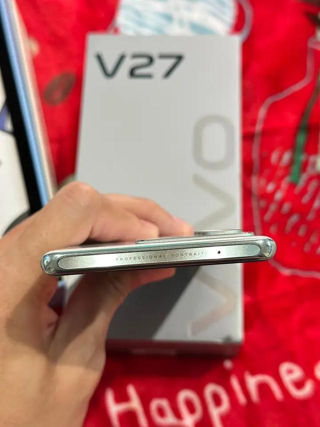 โทรศัพท์ราคาดี Vivo V27 2