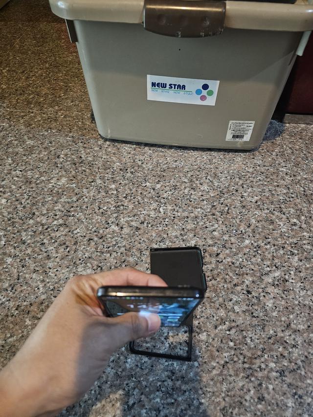 ขายๆๆๆถูกOppo Find NFlip2 สีBlack256กิ๊ก สูนTrueสภาพสวยการใช้งานดีเยี่ยมทุกๆฟังชั่นเครื่องรีสโตได้ตลอดไม่มีติดแอคเค้าใดๆคับ  สภาพ: 97% สวยๆคับไร้รอยต 3