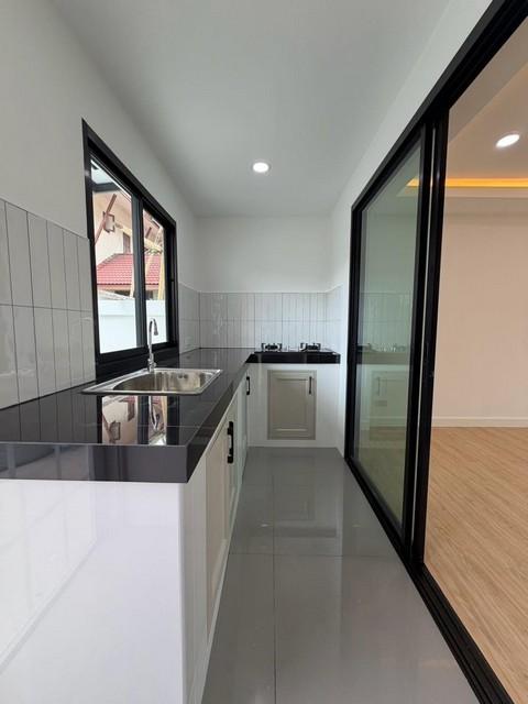 P822 ขายทาวน์โฮม 4 ชั้น ลาดพร้าว 110 ถนนลาดพร้าว ใกล้โรงพยาบาลลาดพร้าว ใกล้โรงพยาบาลเวชธานี เดอะมอลล์บางกะปิ Lotus บางกะปิ 7