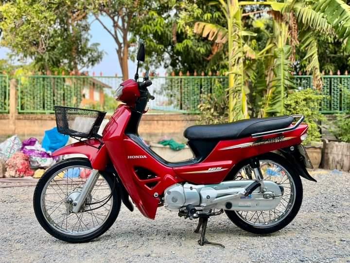 Honda Dream สีแดง ราคาถูก