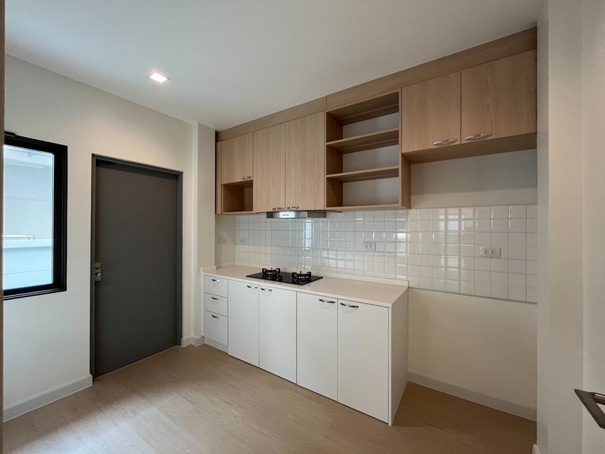 🏡 ขายบ้านเดี่ยว 2 ชั้น บางกอก บูเลอวาร์ด พระราม 5 บ้านใหม่ไม่เคยเข้าอยู่ ตกแต่งเฟอร์บิ้วอินเรียบร้อยแล้ว 12