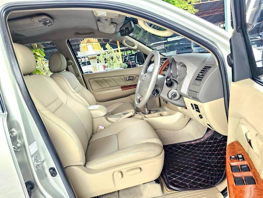 Toyota Fortuner 3.0V 4WD 2008 ขายสด รูปที่ 5