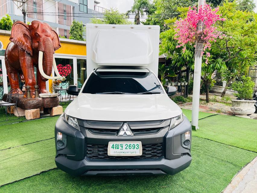 MITSUBISHI TRITON SINGLE CAB เครื่อง2.5cc. รุ่น GL MT ปี 2022 ไมล์น้อย 73,xxx โล.เครื่องยนต์ดีเซล 2.5 ลิตรทอร์คหนัก  ฟรีตู้บรรทุกทรงสวยสูง 1.80
