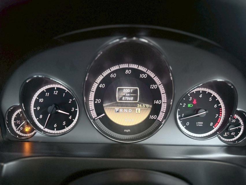 Benz E200 Coupe Cgi ปี13 7