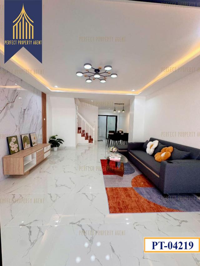 ขาย ทาวน์เฮ้าส์ เคซี 1 หทัยราษฎร์ 39 คลองสามวา ตกแต่งใหม่พร้อมเฟอร์นิเจอร์ ฟรีโอน 3