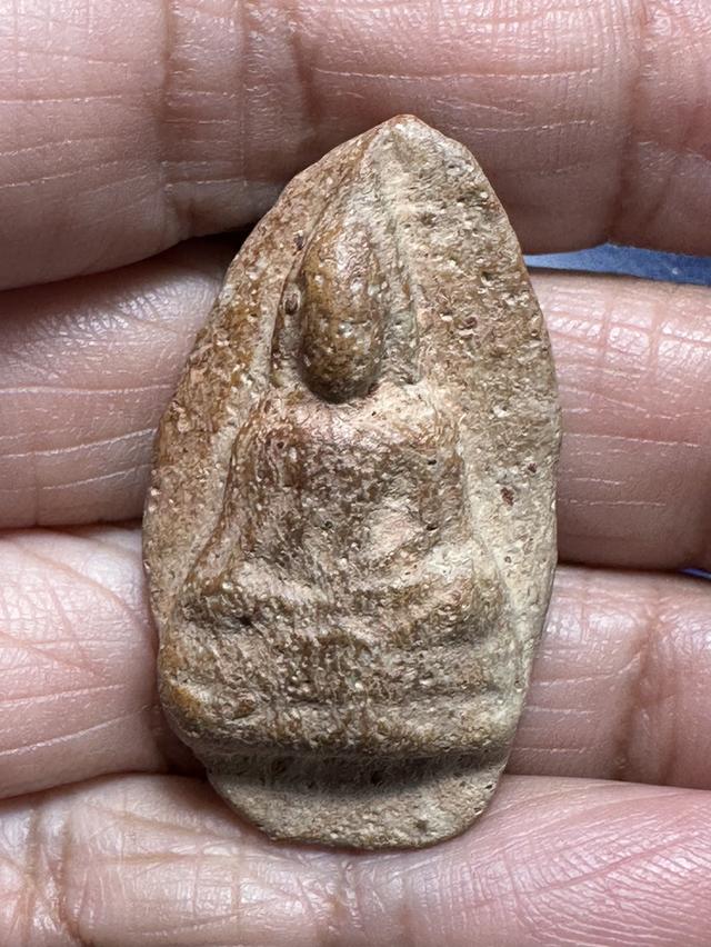 พระนางท่ามะปรางค์กรุวัดมหาธาตุ สุพรรณบุรี มีนวลดินเดิม