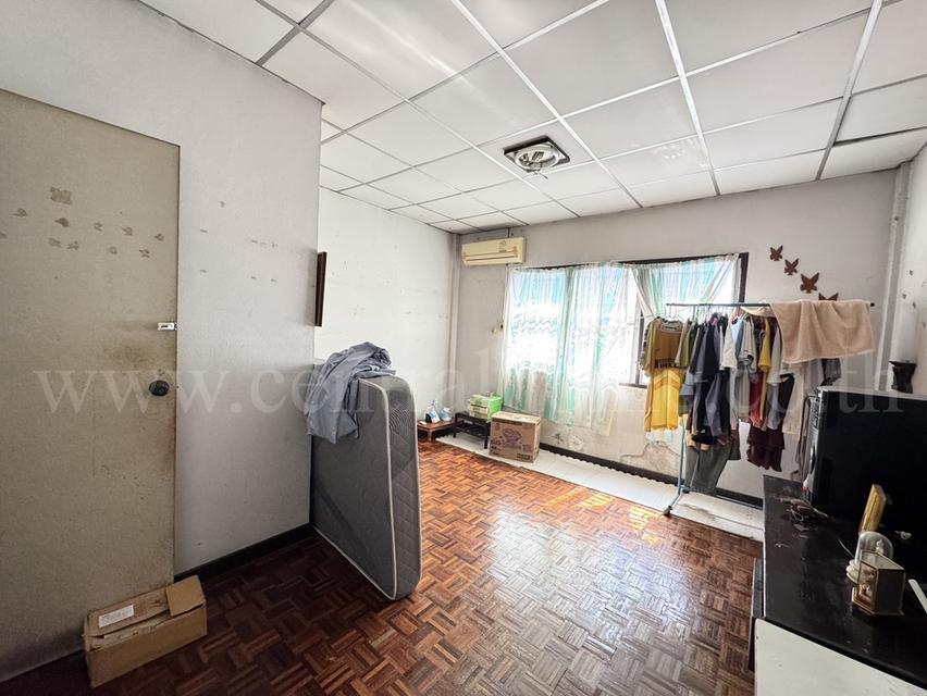 ทาวน์เฮ้าส์ รุ่งเรืองเฮ้าส์ พหลโยธิน 54 ใกล้ BTS สะพานใหม่ 7