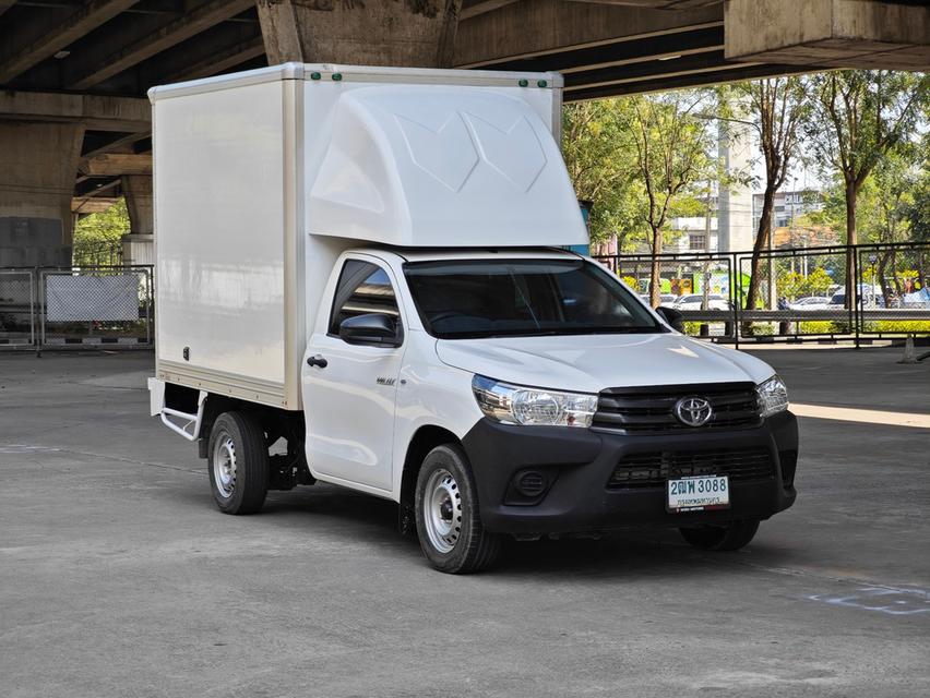 Toyota Hilux Revo 2.4 ตู้ทึบ ปี 2019  2